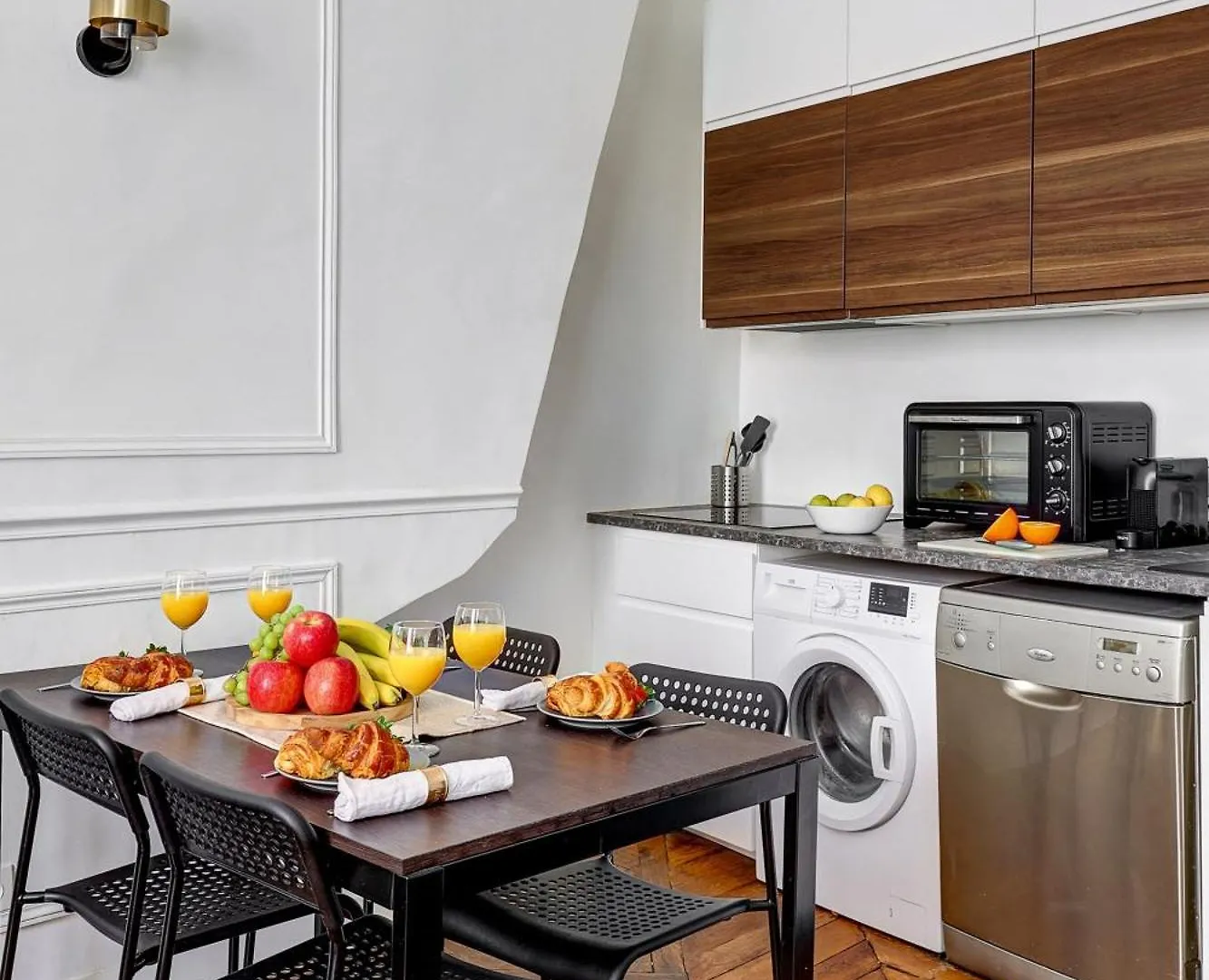 Apartment In Le Marais Centre Paris